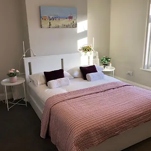 Three Bedroom With Garden , Southampton United Kingdom